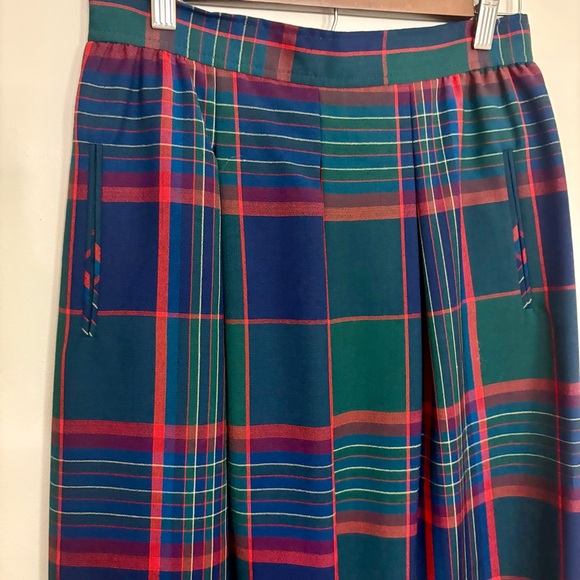 Vintage Pendleton Plaid A-Line Skirt in Green and Red 12 petite virgin wool - Picture 4 of 11